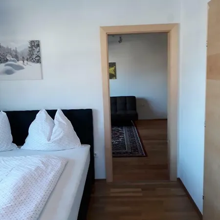 Privatzimmervermietung Wiederkehr אלטנמרקט אים פונגאו
