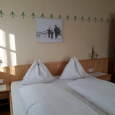 Privatzimmervermietung Wiederkehr 3*